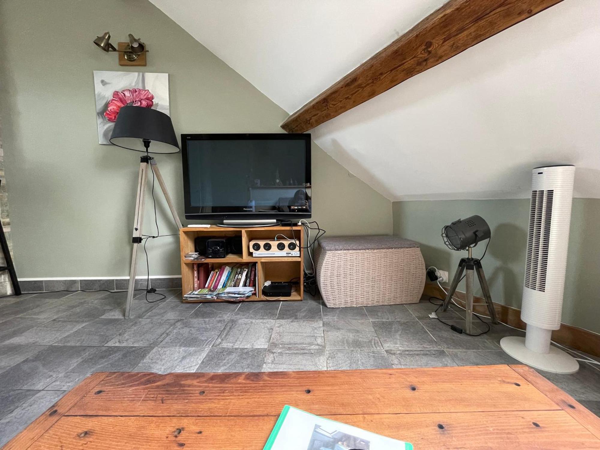 Les Combles De L Aure Grand Studio Cosy Confortable Classe 3 Etoiles Centre Bayeux 2 Mn A Pied Cathedrale Proche Plages Du Debarquement ภายนอก รูปภาพ