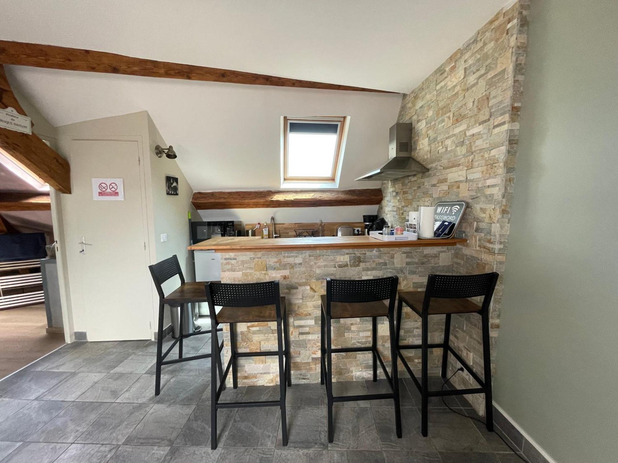 Les Combles De L Aure Grand Studio Cosy Confortable Classe 3 Etoiles Centre Bayeux 2 Mn A Pied Cathedrale Proche Plages Du Debarquement ภายนอก รูปภาพ